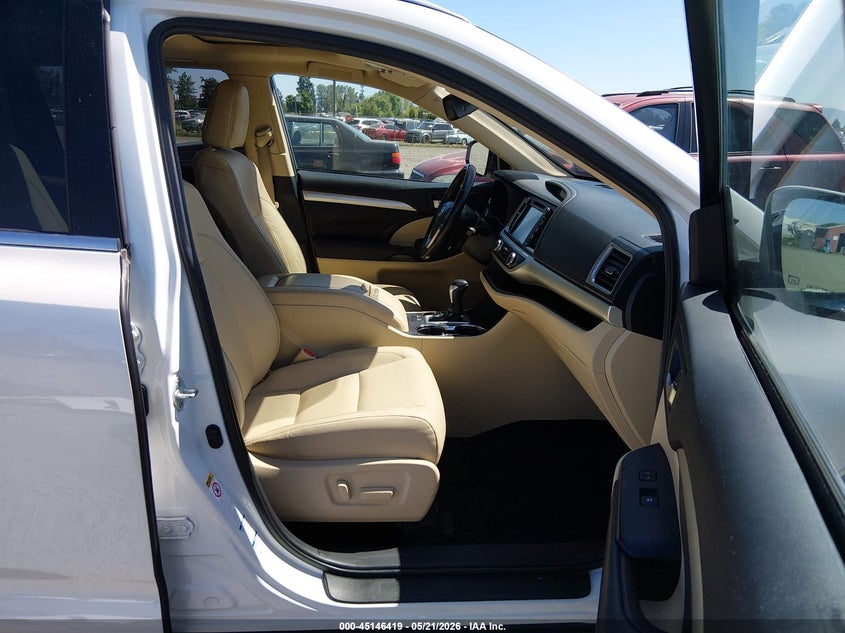 2019 Toyota Highlander VIN 5TDJZRFH3KS574197 IAAI salvage auction — FRONT END, Salvage (Oregon), sold $8,500 on 2026-07-06 (photo 5)