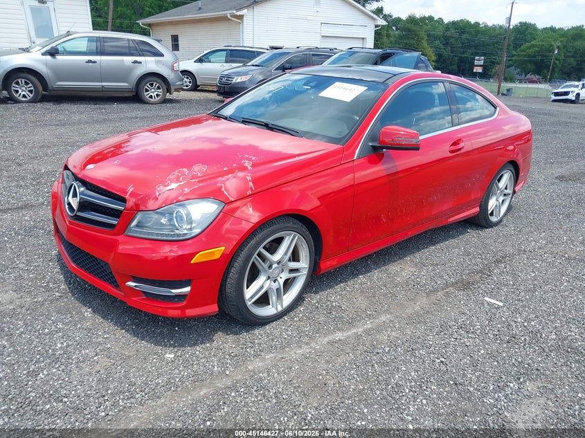 2015 Mercedes-benz C-klasse VIN WDDGJ4HB1FG393389 IAAI salvage auction — SIDE, Salvage (South Carolina), sold $2,750 on 2026-07-18 (photo 2)