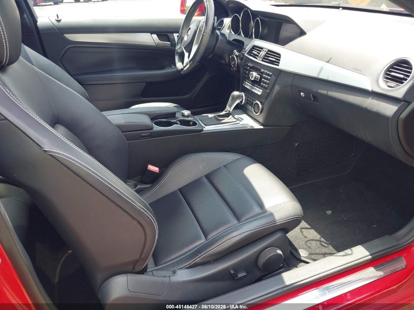 2015 Mercedes-benz C-klasse VIN WDDGJ4HB1FG393389 IAAI salvage auction — SIDE, Salvage (South Carolina), sold $2,750 on 2026-07-18 (photo 5)
