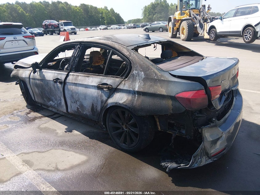2018 BMW 3er VIN WBA8A3C51JA494581 IAAI salvage auction — TOTAL BURN, Junk Receipt (North Carolina), sold $100 on 2026-07-15 (photo 3)