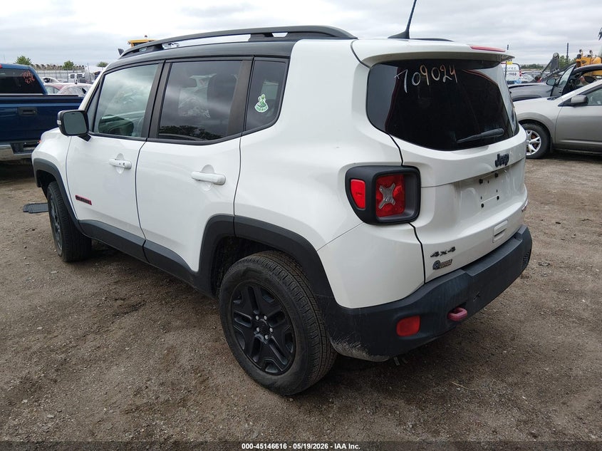 2018 Jeep Renegade VIN ZACCJBCB4JPH00649 IAAI salvage auction — RIGHT FRONT, Salvage Title, sold $775 on 2026-08-08 (photo 3)