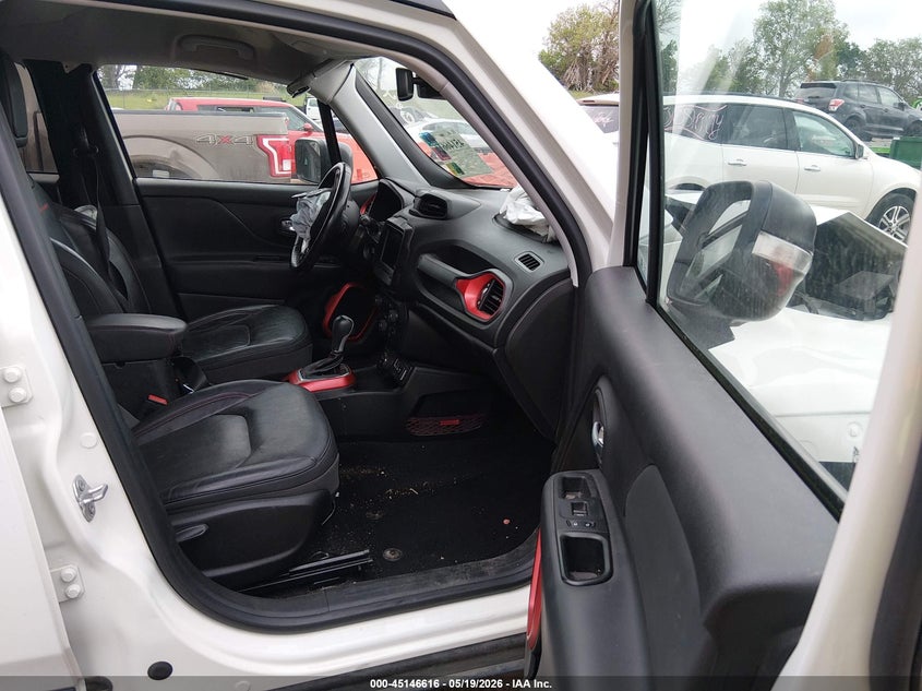 2018 Jeep Renegade VIN ZACCJBCB4JPH00649 IAAI salvage auction — RIGHT FRONT, Salvage Title, sold $775 on 2026-08-08 (photo 5)
