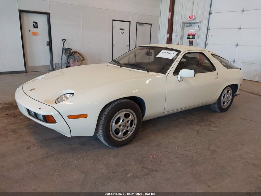 1981 Porsche 928 VIN WP0JA0923BS820604 IAAI salvage auction — NORMAL WEAR, Clear (Michigan), sold $7,350 on 2026-07-30 (photo 2)