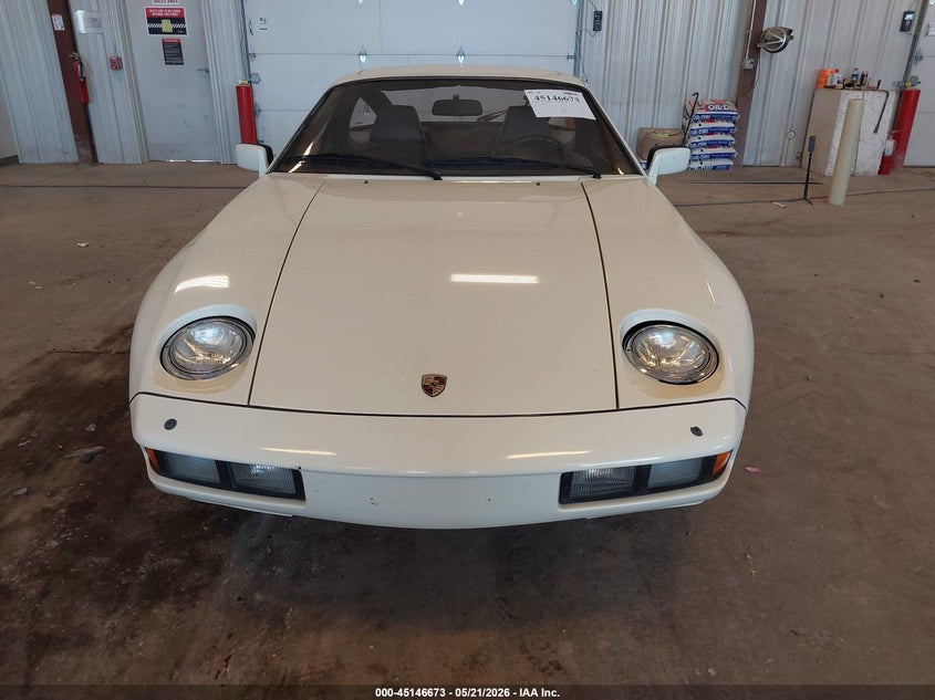 1981 Porsche 928 VIN WP0JA0923BS820604 IAAI salvage auction — NORMAL WEAR, Clear (Michigan), sold $7,350 on 2026-07-30 (photo 6)