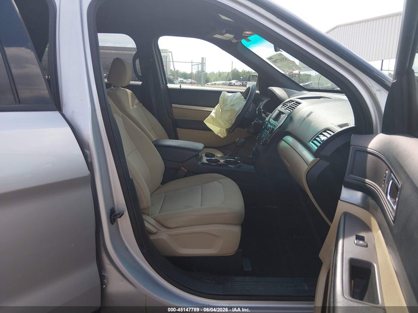 2016 Ford Explorer VIN 1FM5K7B8XGGA60778 IAAI salvage auction — FRONT END, Salvage Title, sold $600 on 2026-07-25 (photo 5)
