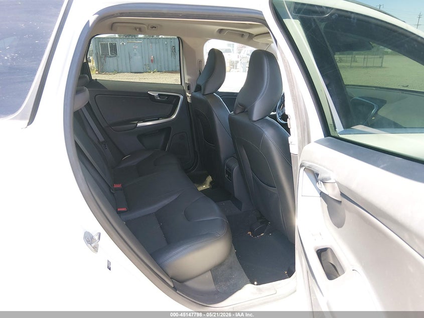 2016 Volvo Xc60 VIN YV440MDM4G2921199 IAAI salvage auction — FRONT END, Salvage (Oregon), sold $25 on 2026-07-27 (photo 8)