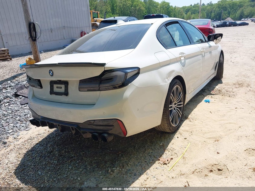 2019 BMW 5er VIN WBAJE7C50KWW12900 IAAI salvage auction — LEFT FRONT, Salvage (Massachusetts), sold $9,100 on 2026-07-28 (photo 4)