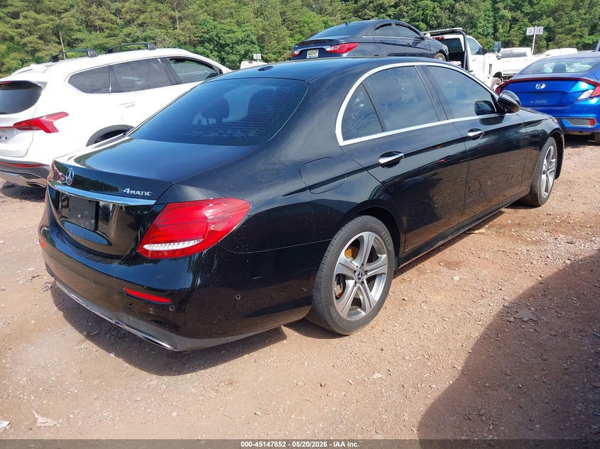 2018 Mercedes-benz E-klasse VIN WDDZF4KB1JA296451 IAAI salvage auction — WATER/FLOOD, Salvage (Alabama), sold $4,350 on 2026-07-25 (photo 4)