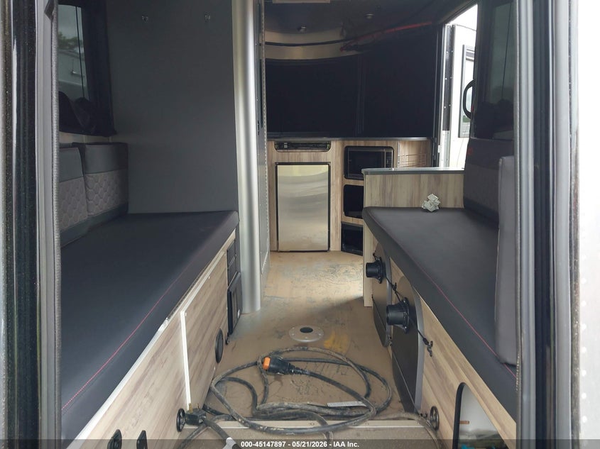 2023 Airstream Other VIN 1SMG4DC13PJ208812 IAAI salvage auction — UNKNOWN, Flood (Mississippi), sold $9,400 on 2026-09-01 (photo 8)