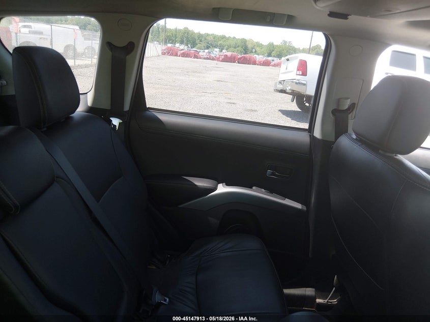 2011 Mitsubishi Outlander VIN JA4JT5AX7BU008445 IAAI salvage auction — UNKNOWN, Salvage - Greater Than 75% (Maryland), sold $825 on 2026-07-06 (photo 8)