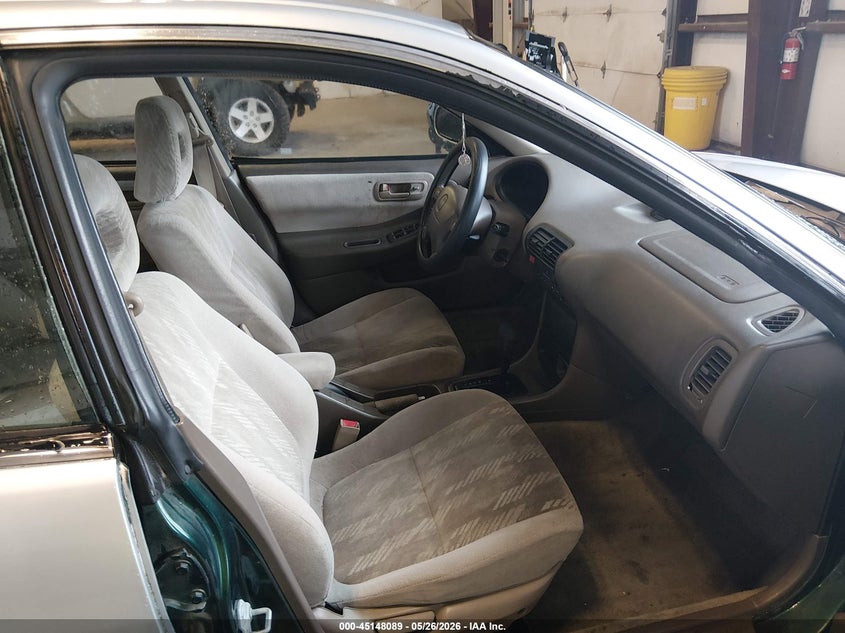 2000 Acura Integra VIN JH4DB7651YS004323 IAAI salvage auction — NORMAL WEAR, Clear (Maryland), sold $850 on 2026-07-06 (photo 5)