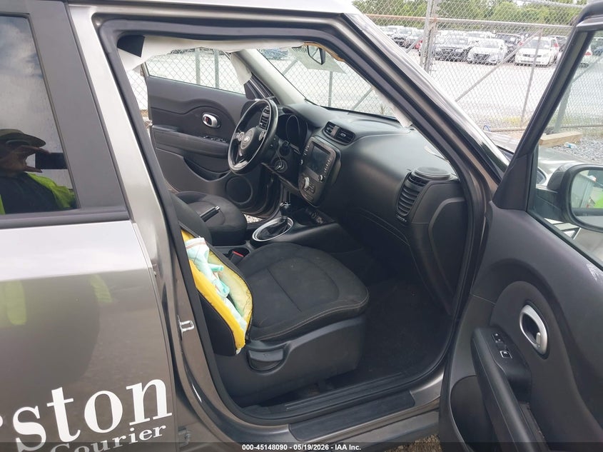 2019 Kia Soul VIN KNDJP3A51K7695076 IAAI salvage auction — SIDE, Salvage (Mississippi), sold $25 on 2026-07-31 (photo 5)