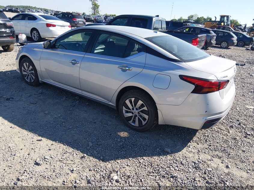 2019 Nissan Altima VIN 1N4BL4BW3KN304797 IAAI salvage auction — RIGHT SIDE, Salvage Title, sold $1,550 on 2026-07-18 (photo 3)