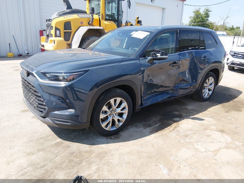 2025 Toyota Highlander VIN 5TDACAB58SS062045 IAAI salvage auction — LEFT SIDE, Salvage (Illinois), sold $25,200 on 2026-07-13 (photo 2)