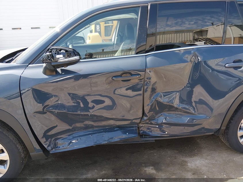 2025 Toyota Highlander VIN 5TDACAB58SS062045 IAAI salvage auction — LEFT SIDE, Salvage (Illinois), sold $25,200 on 2026-07-13 (photo 6)