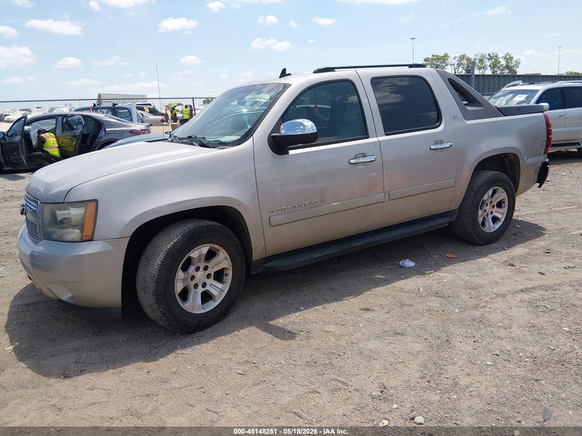 2008 Chevrolet Avalanche VIN 3GNEC12068G165792 IAAI salvage auction — RIGHT SIDE, Clear (Tennessee), sold $700 on 2026-07-09 (photo 2)