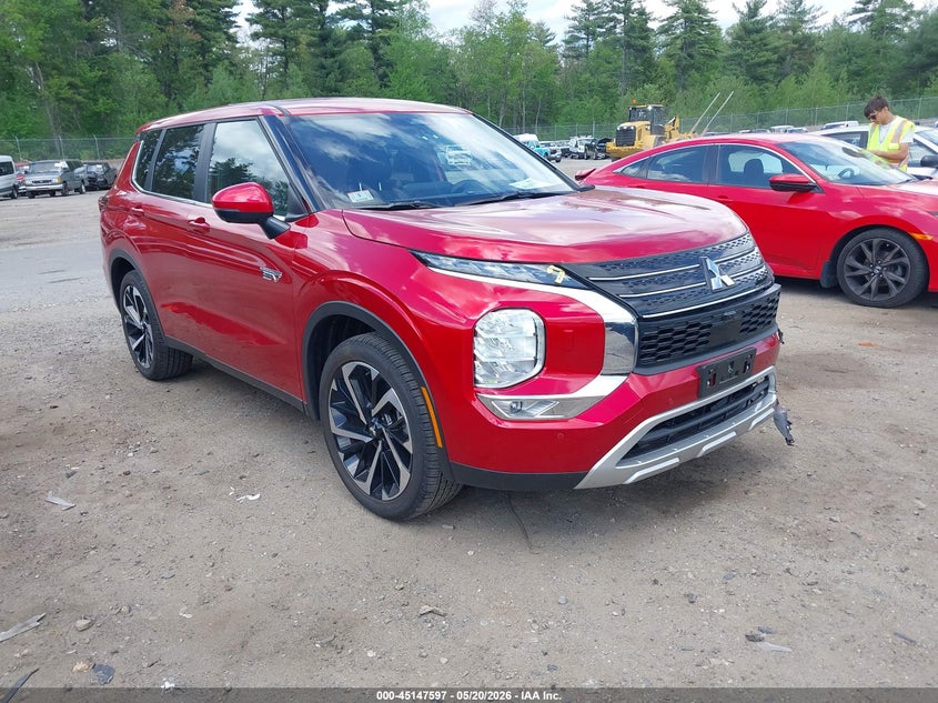2025 Mitsubishi Outlander VIN JA4T5VA95SZ011688 IAAI salvage auction — FRONT END, Salvage Title, sold $17,100 on 2026-07-17 (photo 1)