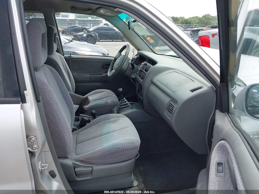 2001 Suzuki Grand vitara VIN JS3TD62V914164095 IAAI salvage auction — LEFT FRONT, Salvage (Missouri), sold $250 on 2026-07-14 (photo 5)