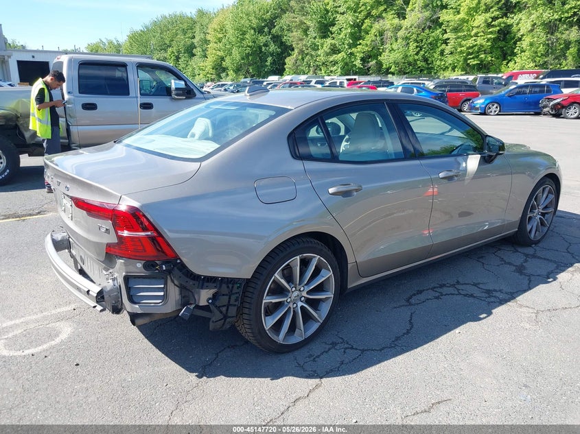 2021 Volvo S60 VIN 7JR102TZ2MG113411 IAAI salvage auction — REAR END, Salvage (Connecticut), sold $9,275 on 2026-07-09 (photo 4)