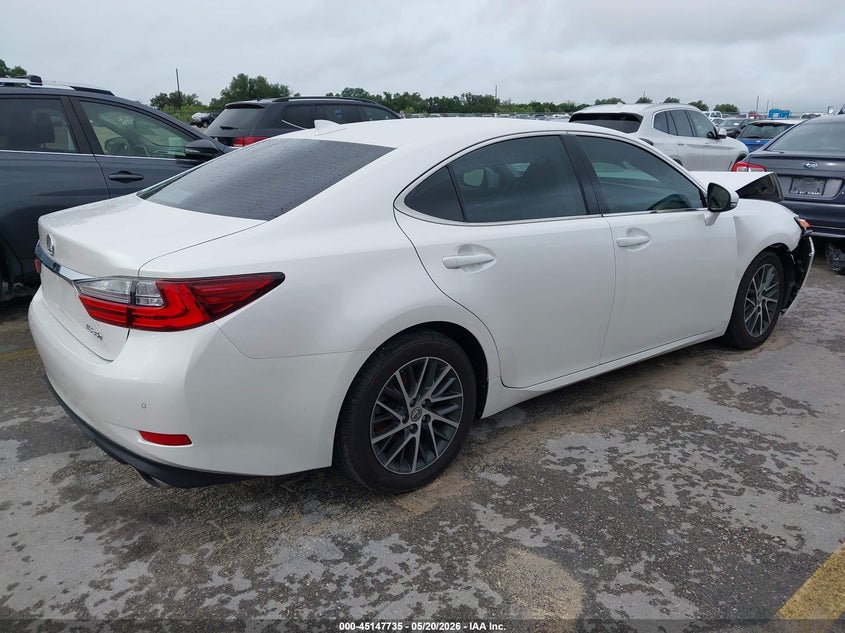 2018 Lexus ES VIN 58ABK1GG0JU112677 IAAI salvage auction — FRONT END, Original (Texas), sold $8,100 on 2026-07-30 (photo 4)