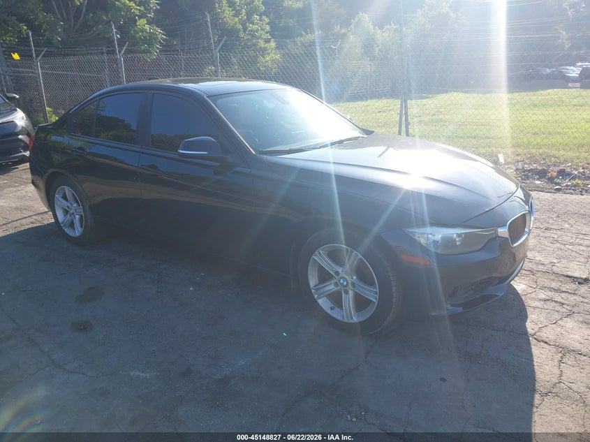 2015 BMW 3er VIN WBA3A5C52FF609110 IAAI salvage auction — NORMAL WEAR, Clear (Virginia), sold $1,675 on 2026-07-30 (photo 1)