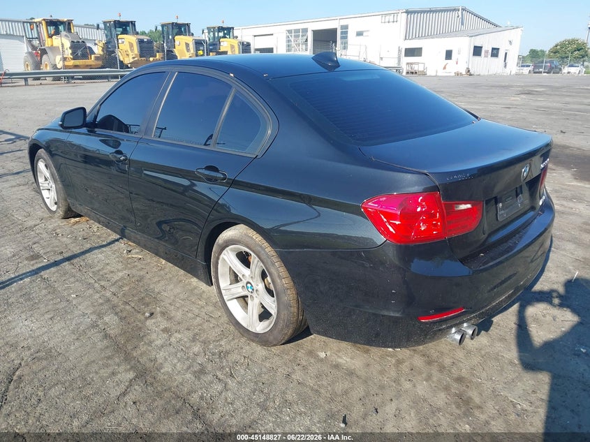 2015 BMW 3er VIN WBA3A5C52FF609110 IAAI salvage auction — NORMAL WEAR, Clear (Virginia), sold $1,675 on 2026-07-30 (photo 3)