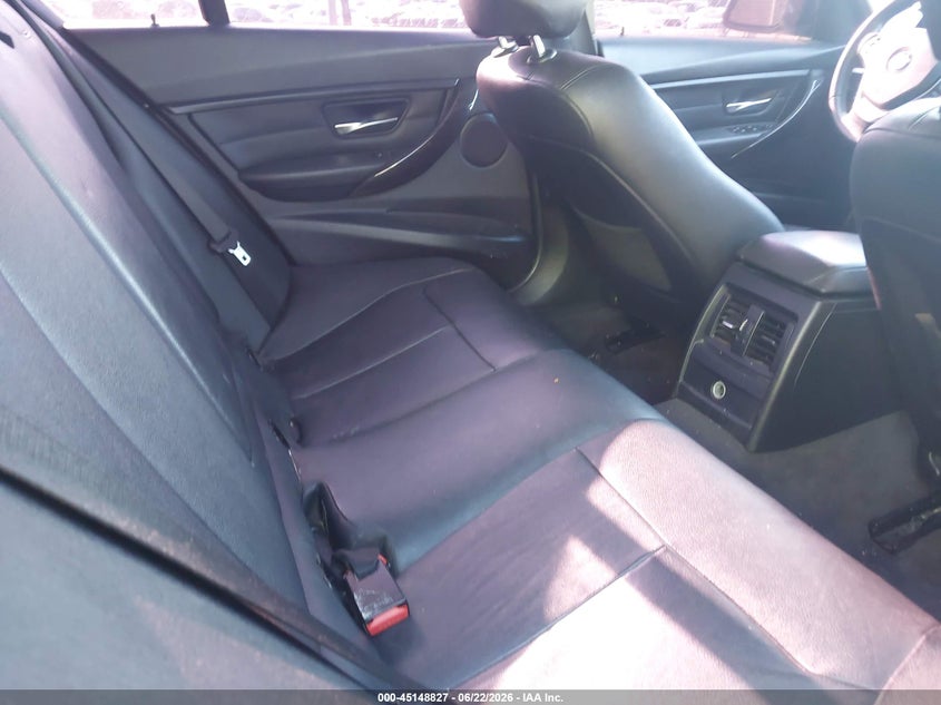 2015 BMW 3er VIN WBA3A5C52FF609110 IAAI salvage auction — NORMAL WEAR, Clear (Virginia), sold $1,675 on 2026-07-30 (photo 8)