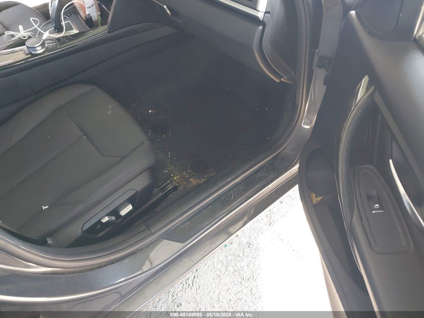 2018 BMW 3er VIN WBA8E5G54JNU47404 IAAI salvage auction — FRONT END, Salvage (Connecticut), sold $350 on 2026-07-30 (photo 8)