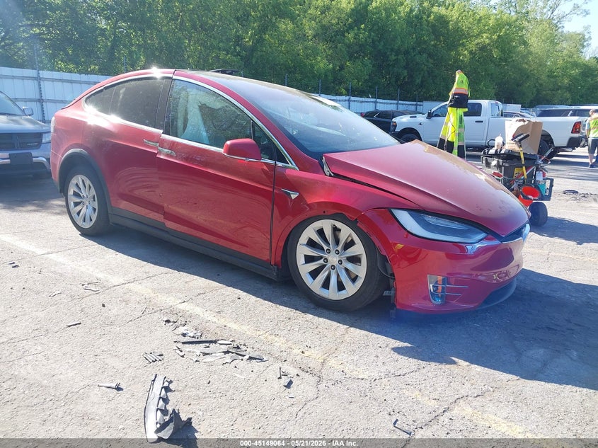 2019 Tesla Model x VIN 5YJXCDE25KF157373 IAAI salvage auction — LEFT SIDE, Clear (Michigan), sold $6,150 on 2026-07-27 (photo 1)
