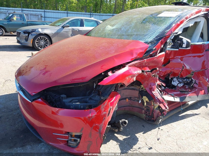 2019 Tesla Model x VIN 5YJXCDE25KF157373 IAAI salvage auction — LEFT SIDE, Clear (Michigan), sold $6,150 on 2026-07-27 (photo 6)
