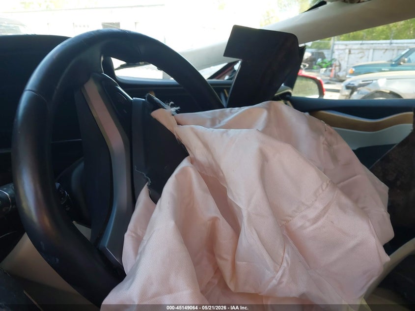 2019 Tesla Model x VIN 5YJXCDE25KF157373 IAAI salvage auction — LEFT SIDE, Clear (Michigan), sold $6,150 on 2026-07-27 (photo 7)