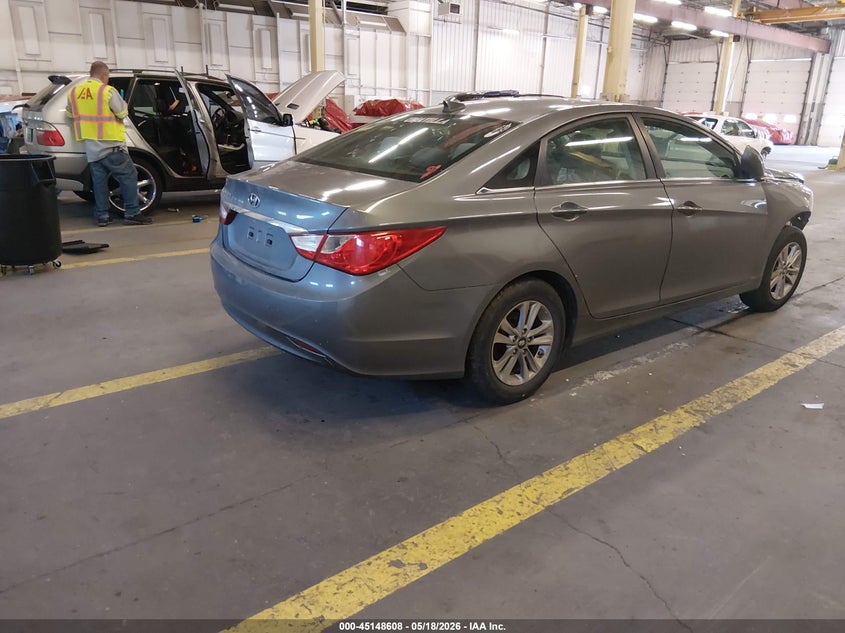 2013 Hyundai Sonata VIN 5NPEB4AC9DH670526 IAAI salvage auction — ENGINE DAMAGE, Salvage (Oregon), sold $25 on 2026-07-09 (photo 4)