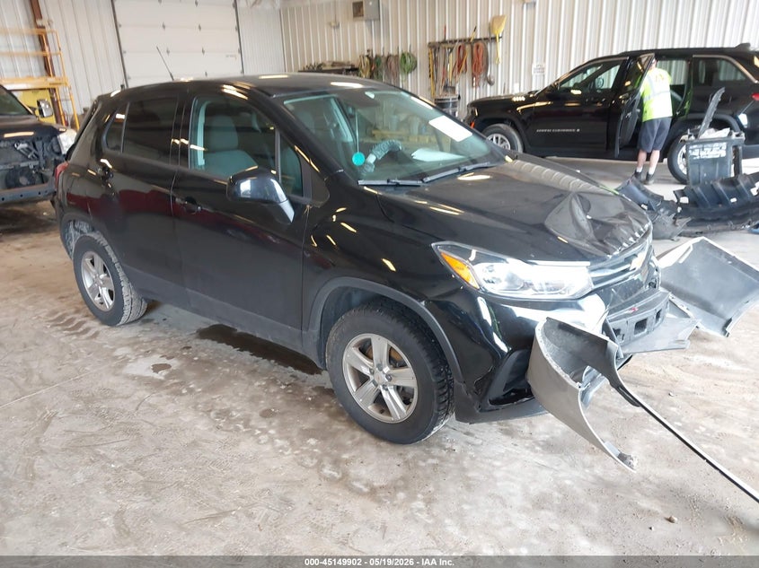 2020 Chevrolet Trax VIN KL7CJNSB6LB330477 IAAI salvage auction — FRONT & REAR, Clear (Michigan), sold $2,375 on 2026-07-14 (photo 1)