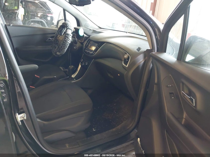 2020 Chevrolet Trax VIN KL7CJNSB6LB330477 IAAI salvage auction — FRONT & REAR, Clear (Michigan), sold $2,375 on 2026-07-14 (photo 5)