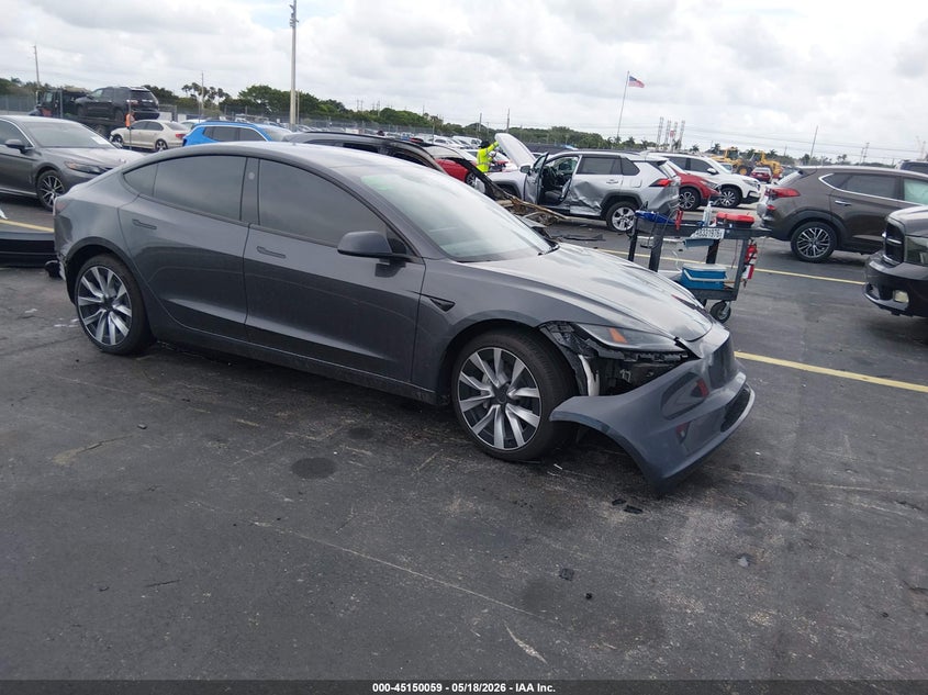 2025 Tesla Model 3 VIN 5YJ3E1EA6SF040383 IAAI salvage auction — LEFT SIDE, Rebuildable (Florida), sold $10,600 on 2026-07-09 (photo 1)