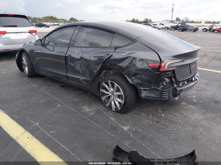 2025 Tesla Model 3 VIN 5YJ3E1EA6SF040383 IAAI salvage auction — LEFT SIDE, Rebuildable (Florida), sold $10,600 on 2026-07-09 (photo 3)