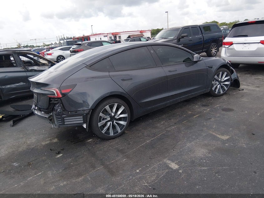 2025 Tesla Model 3 VIN 5YJ3E1EA6SF040383 IAAI salvage auction — LEFT SIDE, Rebuildable (Florida), sold $10,600 on 2026-07-09 (photo 4)