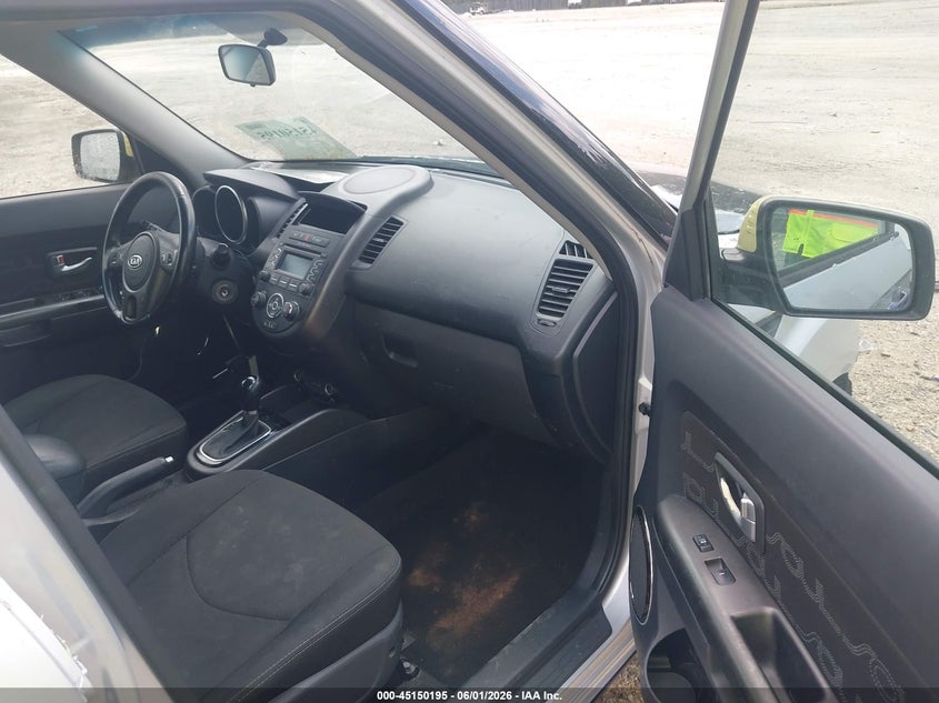2013 Kia Soul VIN KNDJT2A62D7758106 IAAI salvage auction — FRONT END, Salvage Title, sold $200 on 2026-07-22 (photo 5)