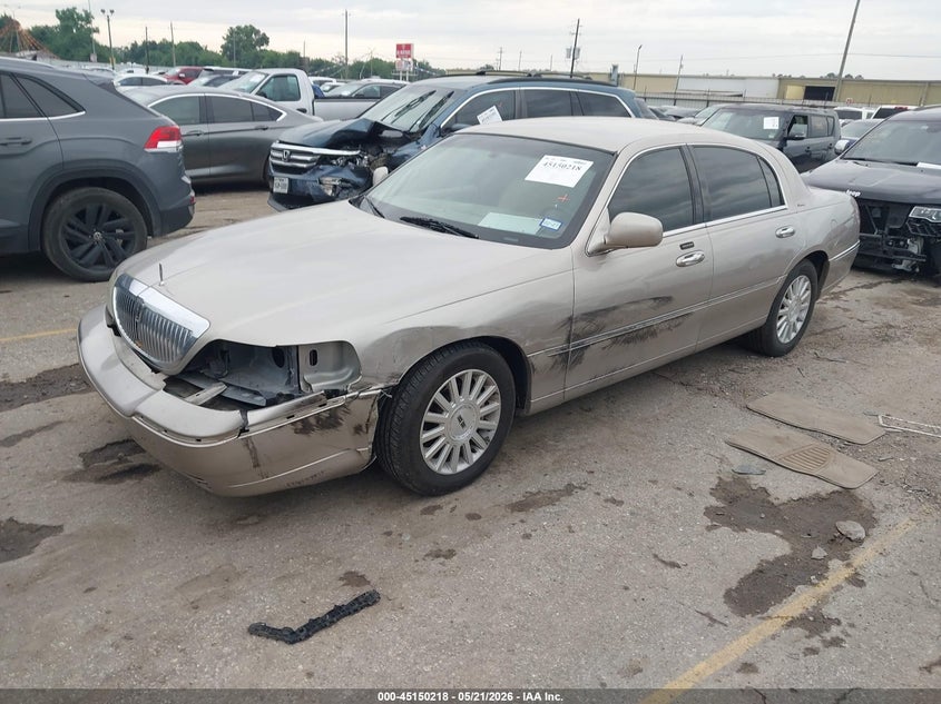 2003 Lincoln TOWN CAR VIN 1LNHM81W13Y673163 IAAI salvage auction — LEFT FRONT, Original (Texas), sold $425 on 2026-07-08 (photo 2)