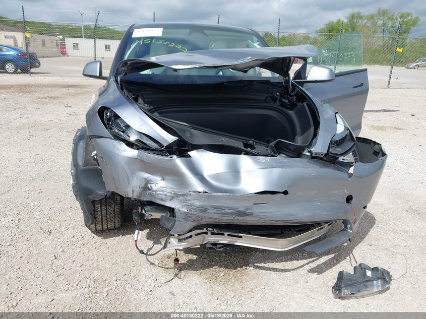 2024 Tesla Model y VIN 7SAYGDEE7RA314074 IAAI salvage auction — FRONT & REAR, Junk Bill Of Sale Mv2459 (Wisconsin), sold $7,950 on 2026-07-16 (photo 6)