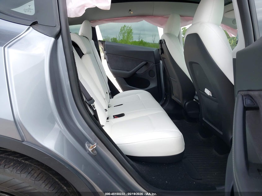 2024 Tesla Model y VIN 7SAYGDEE7RA314074 IAAI salvage auction — FRONT & REAR, Junk Bill Of Sale Mv2459 (Wisconsin), sold $7,950 on 2026-07-16 (photo 8)