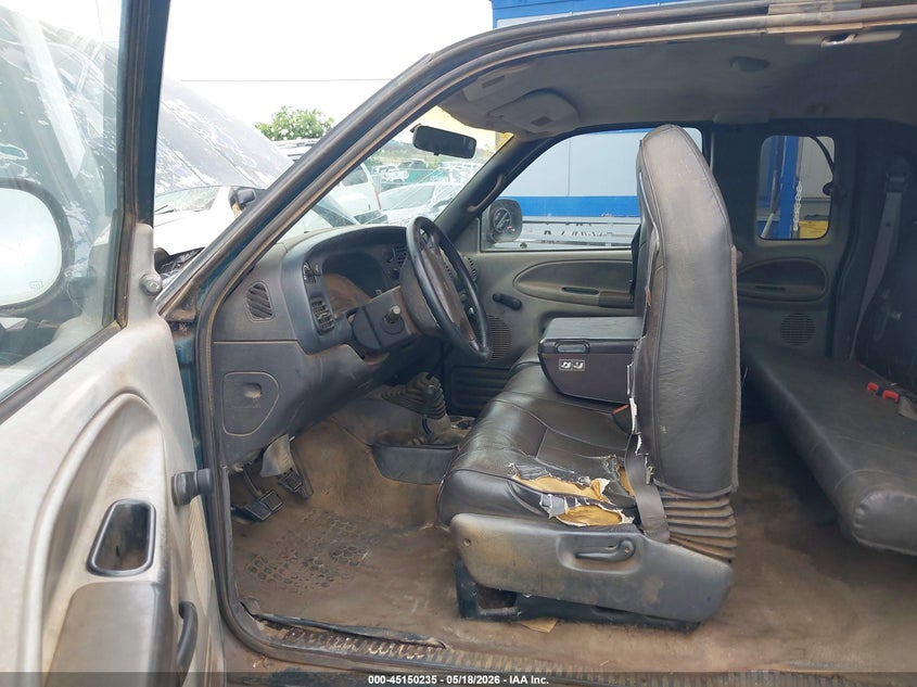 1998 Dodge Ram 1500 VIN 1B7HF13Y8WJ194868 IAAI salvage auction — RIGHT FRONT, Salvage (Hawaii), sold $0 on 2026-10-20 (photo 5)