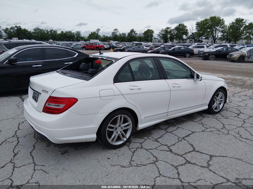 2013 Mercedes-benz C-klasse VIN WDDGF4HB2DA788196 IAAI salvage auction — HAIL, Clear (Missouri), sold $1,750 on 2026-07-06 (photo 4)