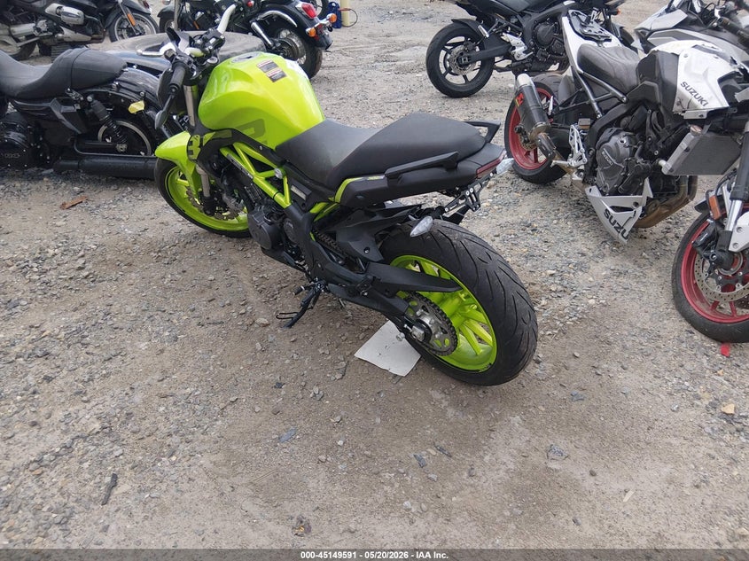2022 Benelli VIN LBBPHE040NBD22413 IAAI salvage auction — RIGHT SIDE, Salvage (Massachusetts), sold $175 on 2026-07-08 (photo 3)