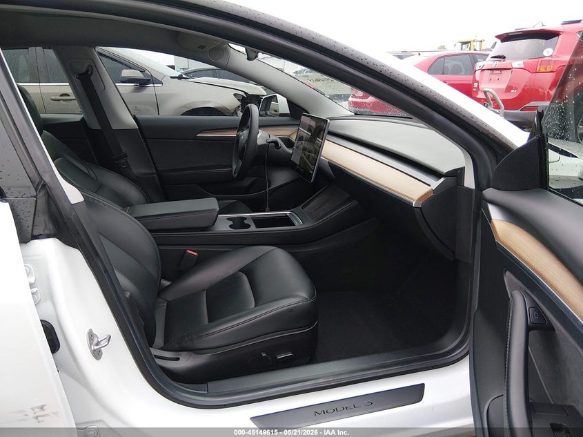 2021 Tesla Model 3 VIN 5YJ3E1EBXMF035652 IAAI salvage auction — SIDE, Salvage (California), sold $5,800 on 2026-08-02 (photo 5)