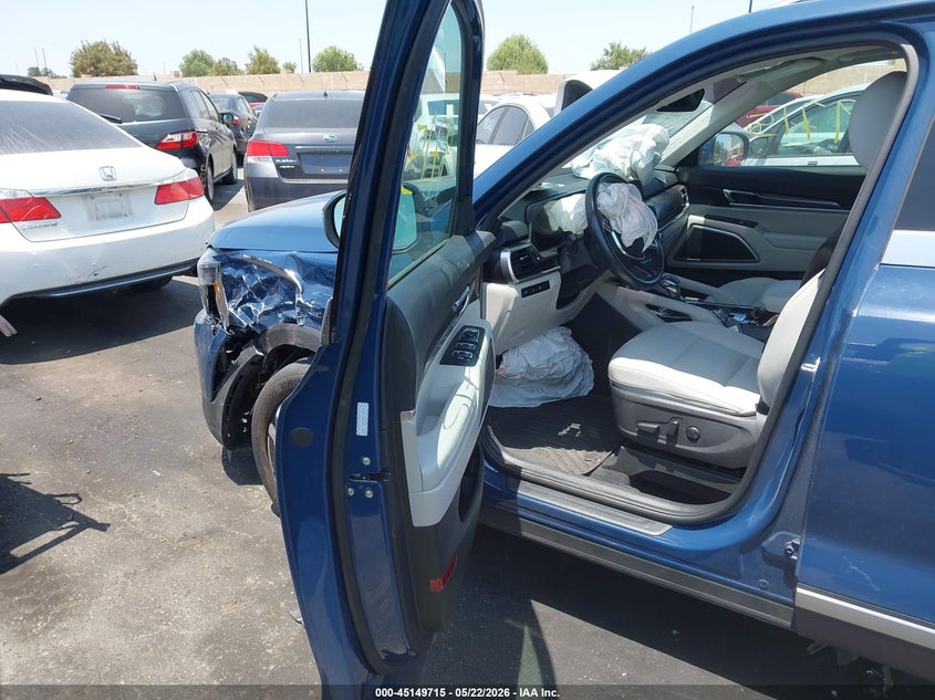 2024 Kia Telluride VIN 5XYP64GC5RG510128 IAAI salvage auction — LEFT FRONT, Salvage Certificate (California), sold $9,600 on 2026-07-10 (photo 5)