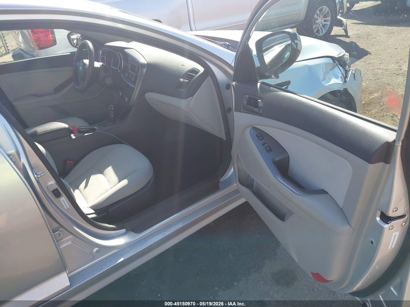 2015 Kia Optima VIN 5XXGM4A76FG451267 IAAI salvage auction — RIGHT FRONT, Salvage (California), sold $1,900 on 2026-07-28 (photo 5)