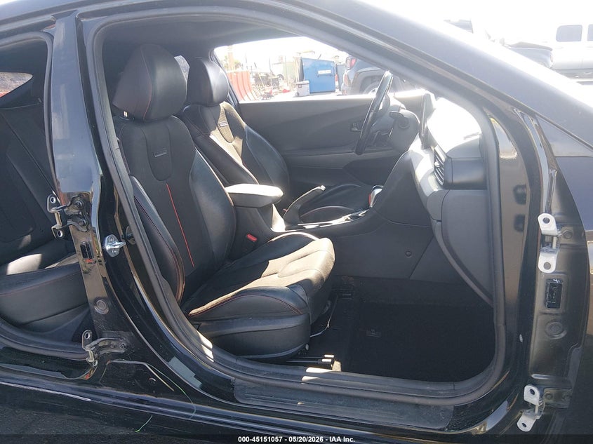 2019 Hyundai Veloster VIN KMHTG6AF4KU009886 IAAI salvage auction — RIGHT SIDE, Salvage (Nevada), sold $325 on 2026-07-25 (photo 5)