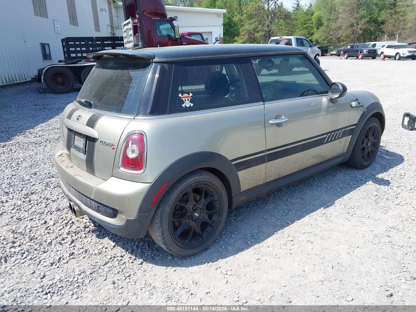 2007 Mini Cooper VIN WMWMF73597TL85953 IAAI salvage auction — NORMAL WEAR, Salvage (Texas), sold $275 on 2026-07-28 (photo 4)