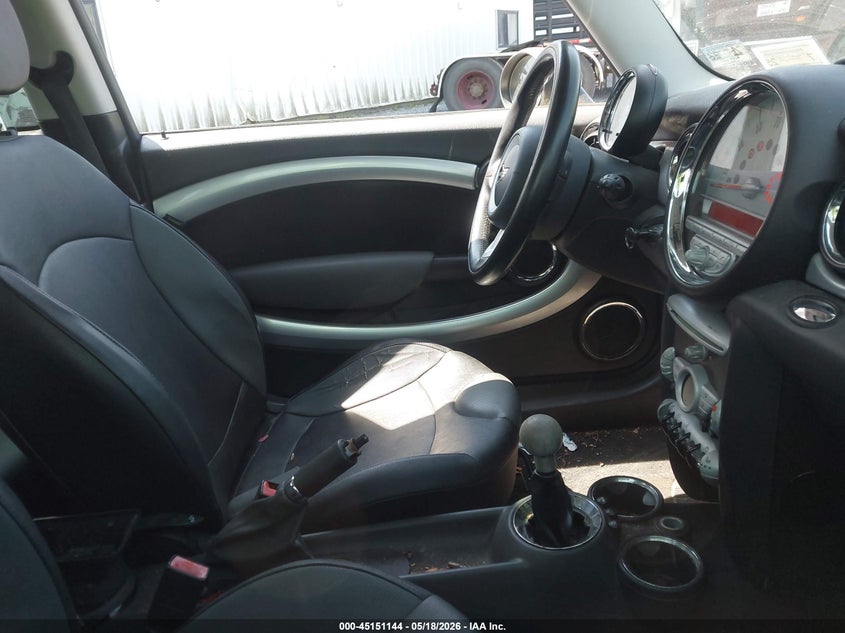 2007 Mini Cooper VIN WMWMF73597TL85953 IAAI salvage auction — NORMAL WEAR, Salvage (Texas), sold $275 on 2026-07-28 (photo 5)